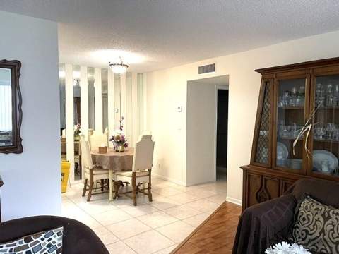 1215 S Drive Way #D, Delray Beach FL - photo 11 of 37