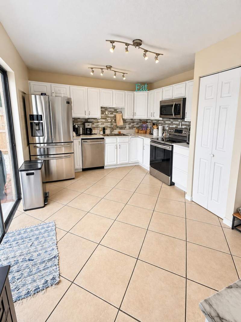 3 bedroom Single Family Residence at 6057 Strawberry Lakes Circle, Strawberry Lakes 2, Lake Worth — photo 3