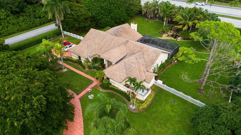 4 bedroom Single Family Residence at 10270 E Tara Boulevard, Tara Estates As, Boynton Beach — photo 4