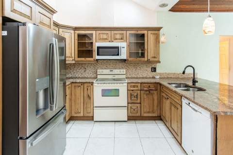 10270 E Tara Boulevard, Boynton Beach FL - photo 16 of 89