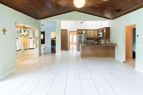 10270 E Tara Boulevard, Boynton Beach FL - photo 21 of 89