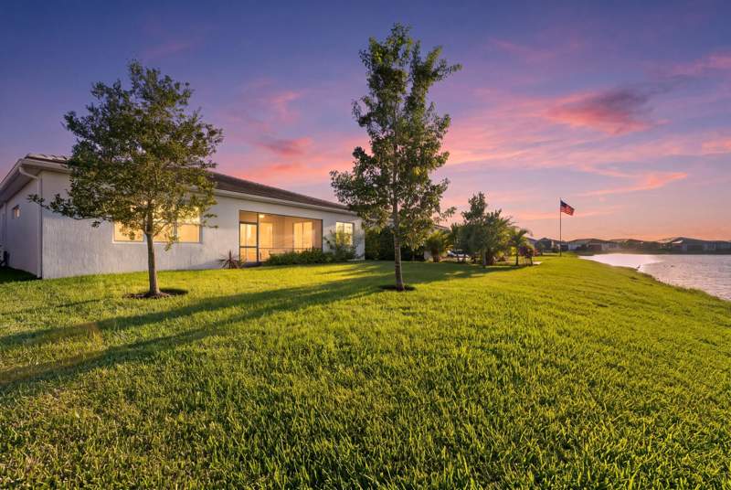 3 bedroom Single Family Residence at 12054 SW Viridian Boulevard, Telaro At Southern Grove Phase 2 And 3, Port St. Lucie — photo 5
