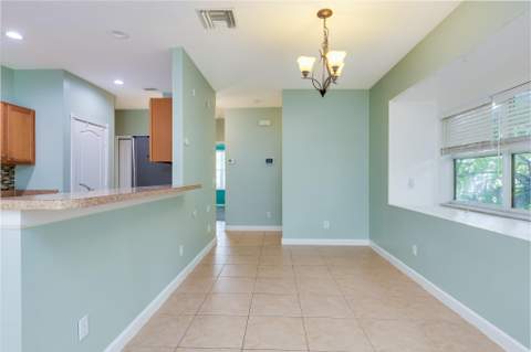 2551 Creekside Drive, Fort Pierce FL - photo 10 of 30