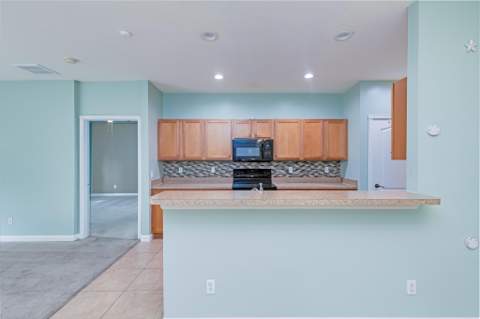 2551 Creekside Drive, Fort Pierce FL - photo 11 of 30