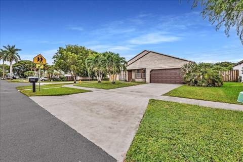 1000 SW 133rd Terrace, Davie FL - photo 6 of 25