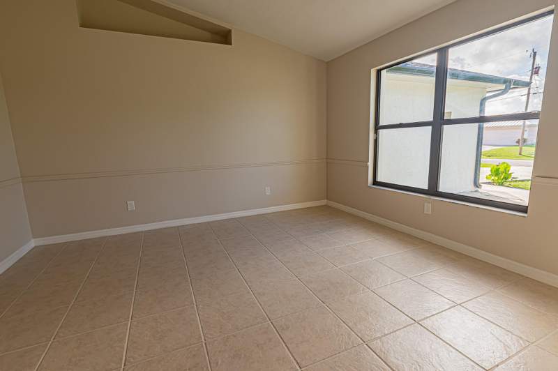 4 bedroom Single Family Residence at 2291 SW Jay Avenue, Port St Lucie Section 35, Port St. Lucie — photo 4