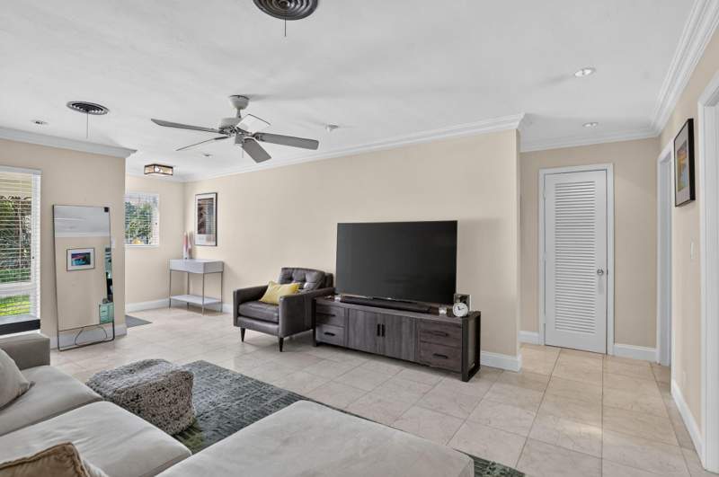 3 bedroom Single Family Residence at 721 West Camino Real, Royal Oak Hills, Boca Raton — photo 5