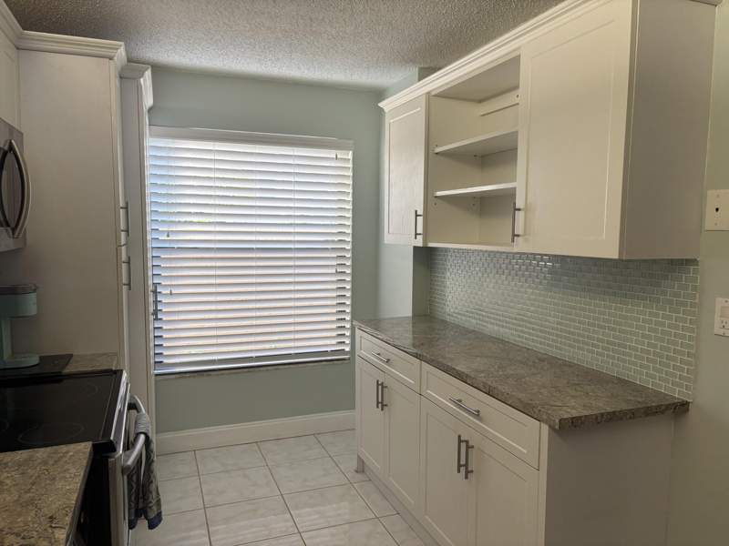 2 bedroom Townhouse at 1424 NW 97th Terrace #280, Westview Condominium No Ten, Pembroke Pines — photo 3