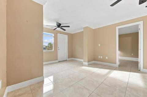 8285 Sunrise Lakes Boulevard #102, Sunrise FL - photo 8 of 31
