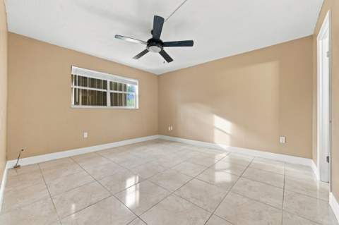 8285 Sunrise Lakes Boulevard #102, Sunrise FL - photo 15 of 31