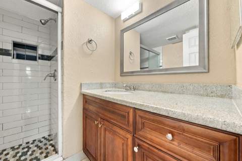 8285 Sunrise Lakes Boulevard #102, Sunrise FL - photo 19 of 31