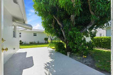 1505 SW 10th Avenue, Boynton Beach FL - photo 23 of 26