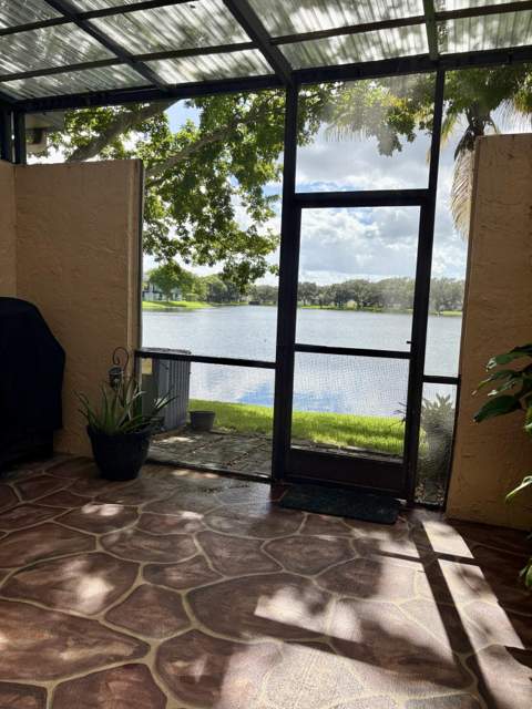 1424 NW 97th Terrace #280, Pembroke Pines FL - photo 11 of 11