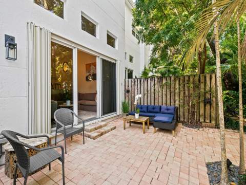 1705 E Las Olas Boulevard #3, Fort Lauderdale FL - photo 8 of 29