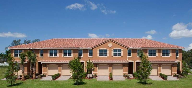 3 bedroom Townhouse at 5831 Monterra Club Drive, Colony Reserve At Lake Worth, Lake Worth — photo 2