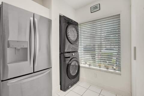 235 Riviera Circle, Weston FL - photo 24 of 59
