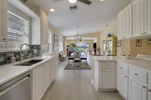 925 Magdalena Road, Palm Beach Gardens FL - photo 9 of 50