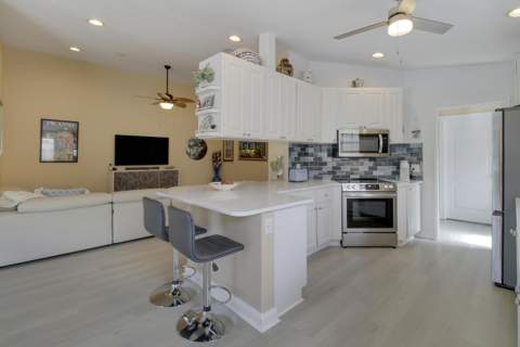925 Magdalena Road, Palm Beach Gardens FL - photo 10 of 50
