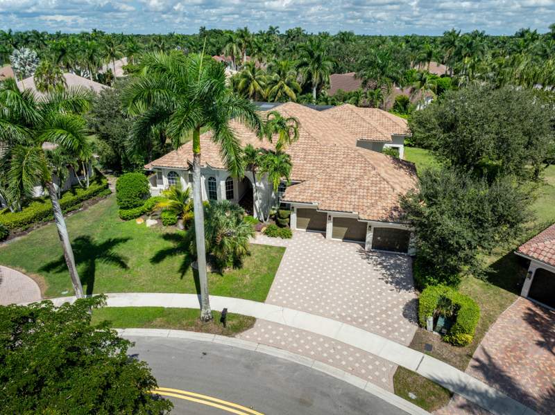 6 bedroom Single Family Residence at 2476 Poinciana Lane, Weston Hills Cc- Poinciana, Weston — photo 4