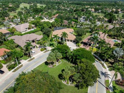 2476 Poinciana Lane, Weston FL - photo 10 of 57