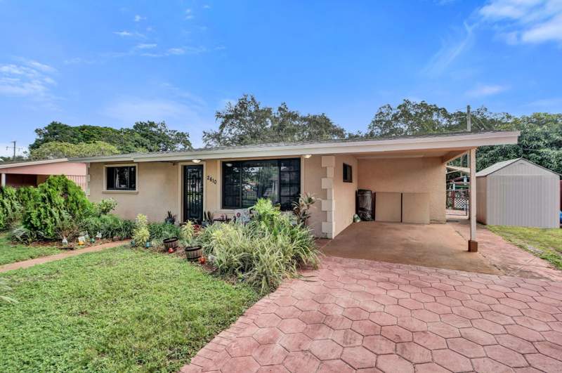 2 bedroom Single Family Residence at 2610 NW 74th Avenue, A J Bendles, Hollywood — photo 3