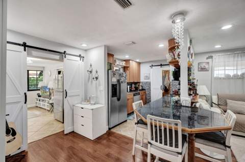 2610 NW 74th Avenue, Hollywood FL - photo 7 of 40