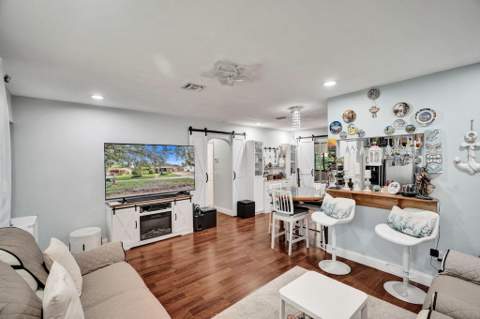 2610 NW 74th Avenue, Hollywood FL - photo 9 of 40