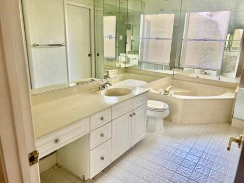 7045 Golf Pointe Circle #7045, Tamarac FL - photo 18 of 33