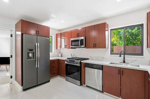 2638 Adams Street, Hollywood FL - photo 12 of 40