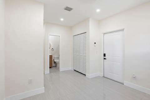 2638 Adams Street, Hollywood FL - photo 16 of 40