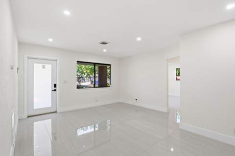 2638 Adams Street, Hollywood FL - photo 8 of 40