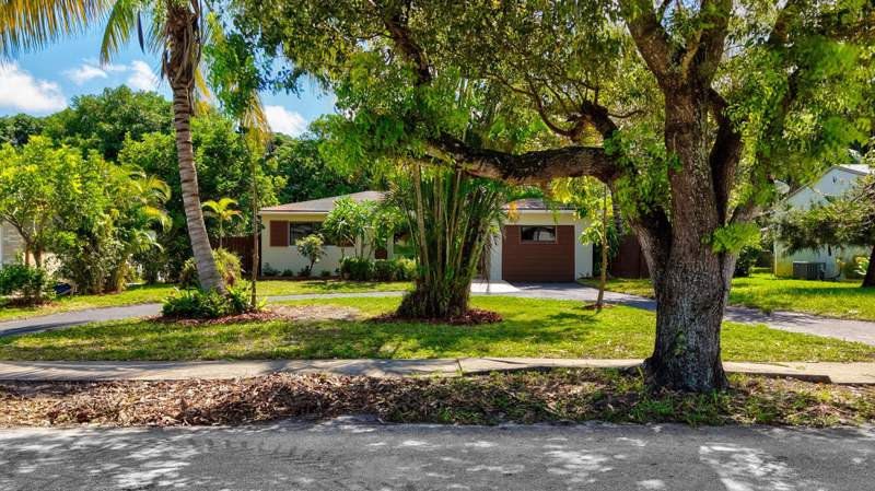 4 bedroom Single Family Residence at 2638 Adams Street, Hollywood Little Ranches, Hollywood — photo 4