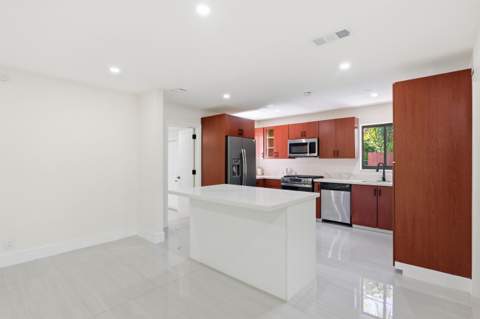 2638 Adams Street, Hollywood FL - photo 11 of 40
