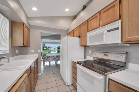 7723 Stirling Bridge Boulevard, Delray Beach FL - photo 10 of 41