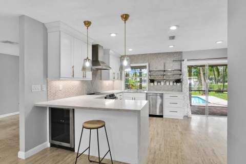 7470 NW 10th Court, Plantation FL - photo 13 of 50