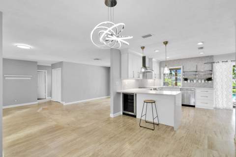 7470 NW 10th Court, Plantation FL - photo 17 of 50