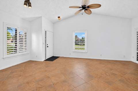 10 Via De Casas Sur #101, Boynton Beach FL - photo 6 of 39