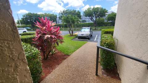 3212 Strawflower Way #220, Lake Worth FL - photo 18 of 22