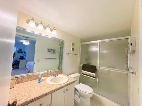 6935 Huntington Lane #404, Delray Beach FL - photo 15 of 19