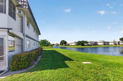 264 Saxony F #264, Delray Beach FL - photo 6 of 102