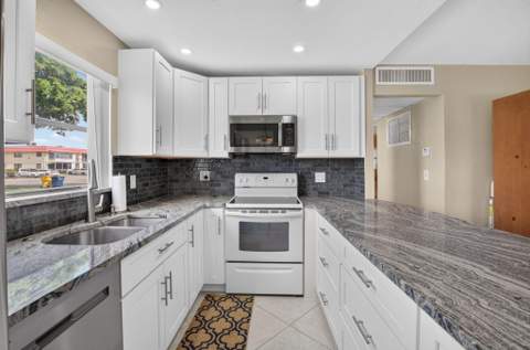 264 Saxony F #264, Delray Beach FL - photo 21 of 102