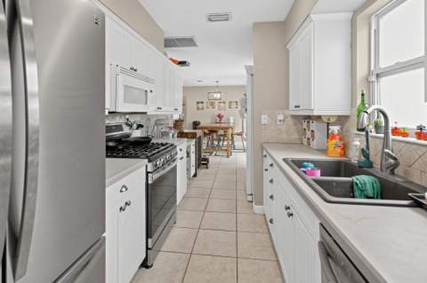 1403 Tahoe Court, Lake Worth FL - photo 12 of 29