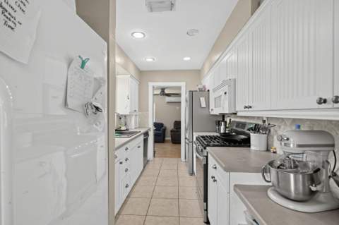 1403 Tahoe Court, Lake Worth FL - photo 13 of 29