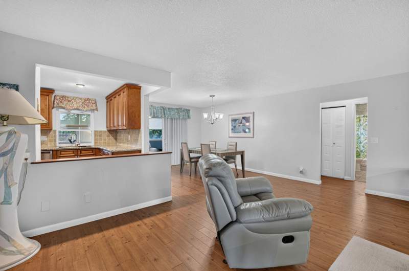2 bedroom Single Family Residence at 14616 Shadow Wood Lane, Coco Wood Lakes, Delray Beach — photo 3
