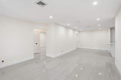 2638 Adams Street, Hollywood FL - photo 19 of 40