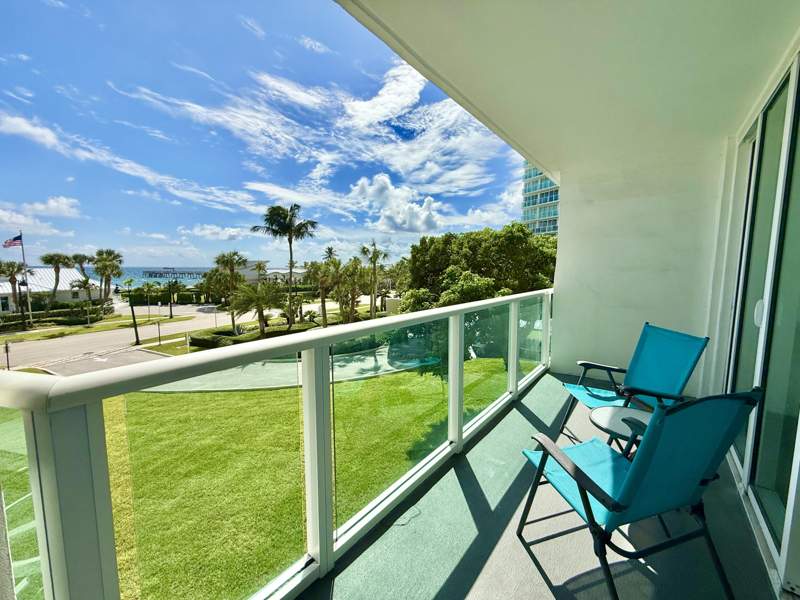 2 bedroom Condominium at 333 NE 21st Avenue #418, Tiara East Condo, Deerfield Beach — photo 3