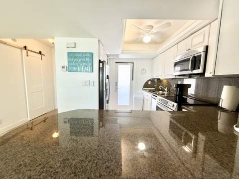 333 NE 21st Avenue #418, Deerfield Beach FL - photo 12 of 43