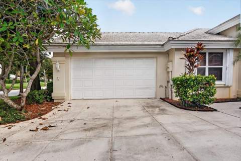 1520 Wilderness Road, West Palm Beach FL - photo 7 of 55