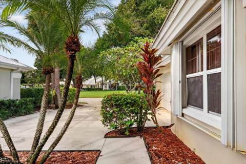 1520 Wilderness Road, West Palm Beach FL - photo 9 of 55