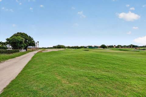 1520 Wilderness Road, West Palm Beach FL - photo 19 of 55